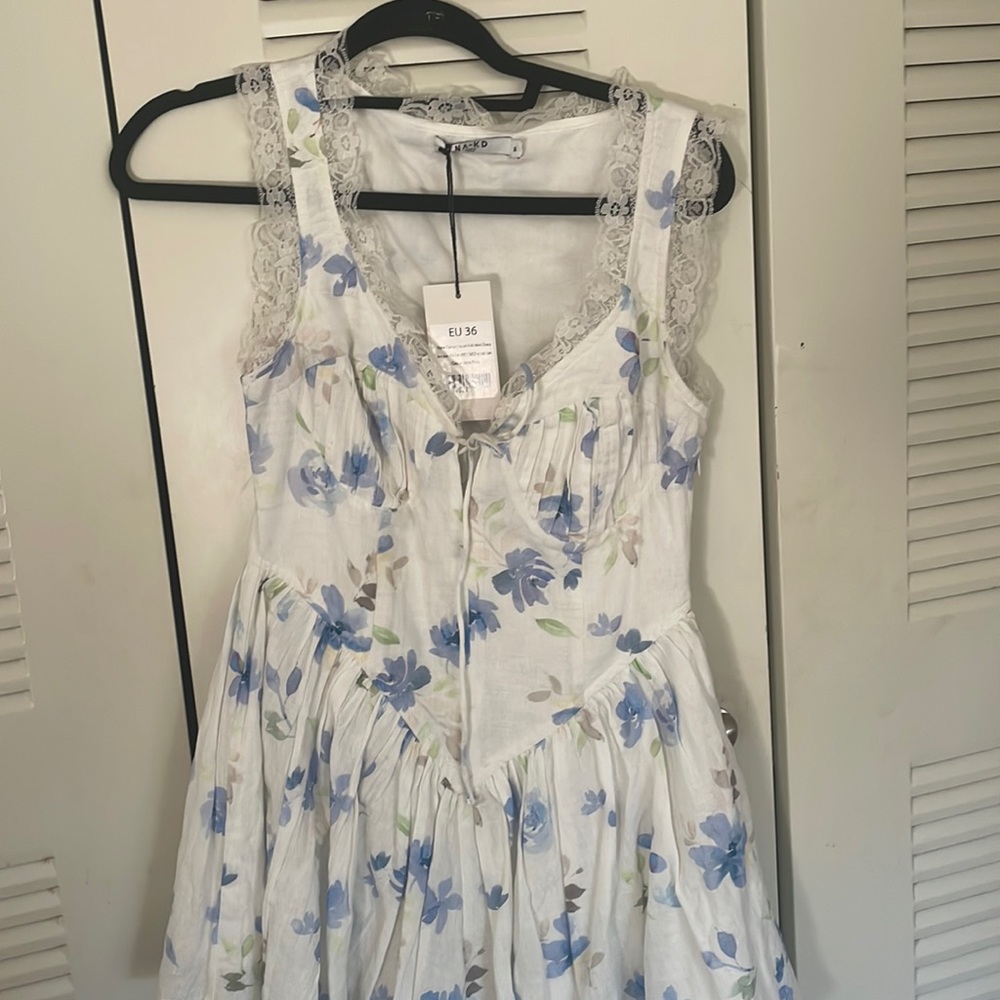 NWT Na-kd corset detail frill mini dress floral